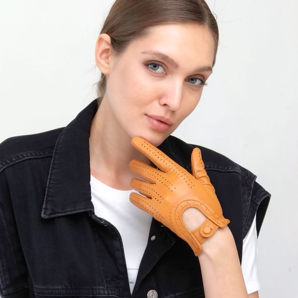 Stylish Womens Leather Gloves  - Cycling Commute Essentials 评论和价格
